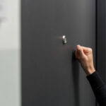 Besserstellung der Eigentümer*innen bei Hausbesetzungen