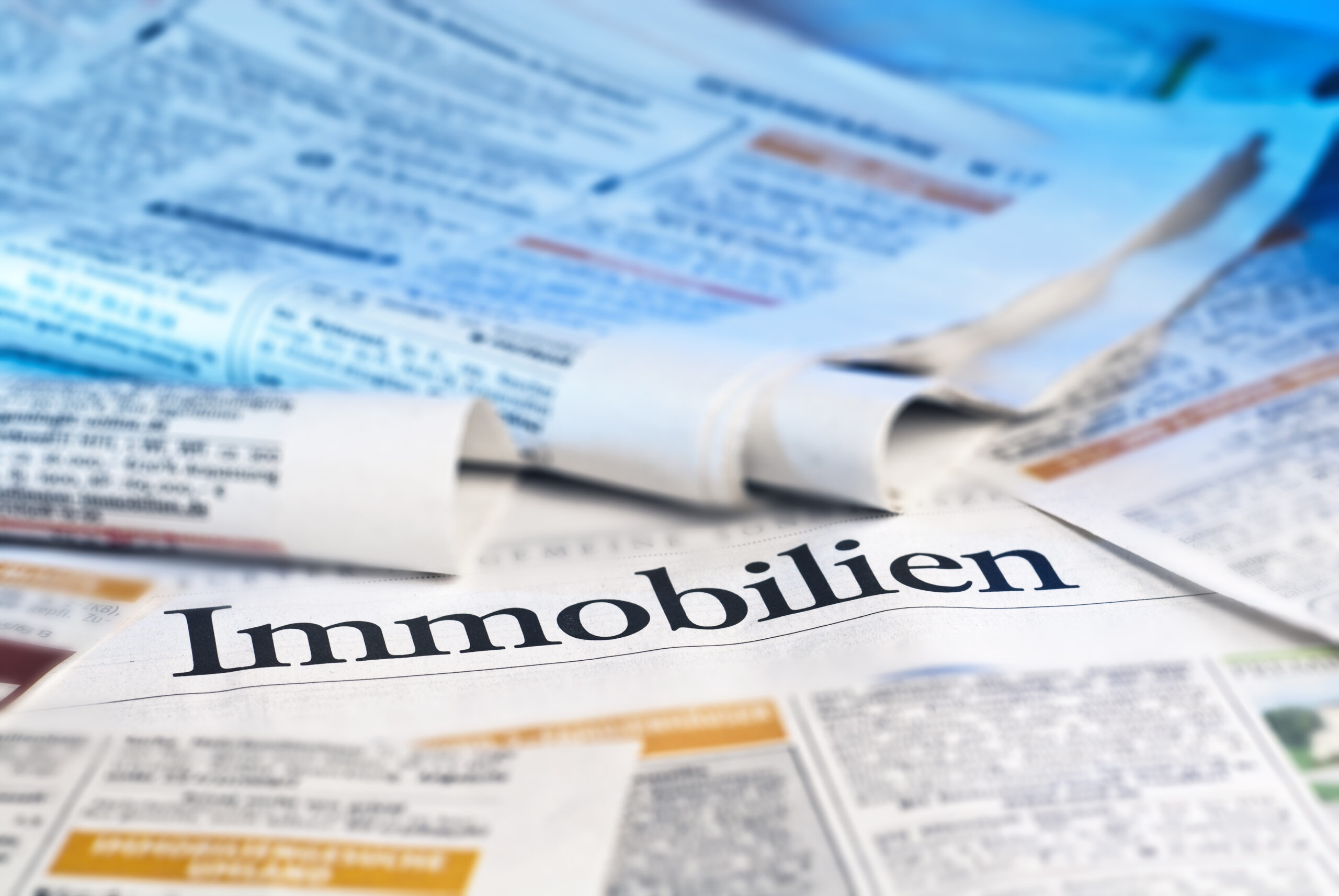 Immobilienanzeigen in der Zeitung